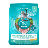 Purina ONE Adult Indoor/Outdoor Sensitive Skin and Stomach Natural Turkey Recipe Dry Cat Food, 7lb